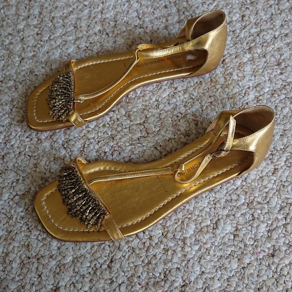Sigerson Morrison luxury golden sandal with beaded Embellished details size 5.5 - Picture 4 of 13